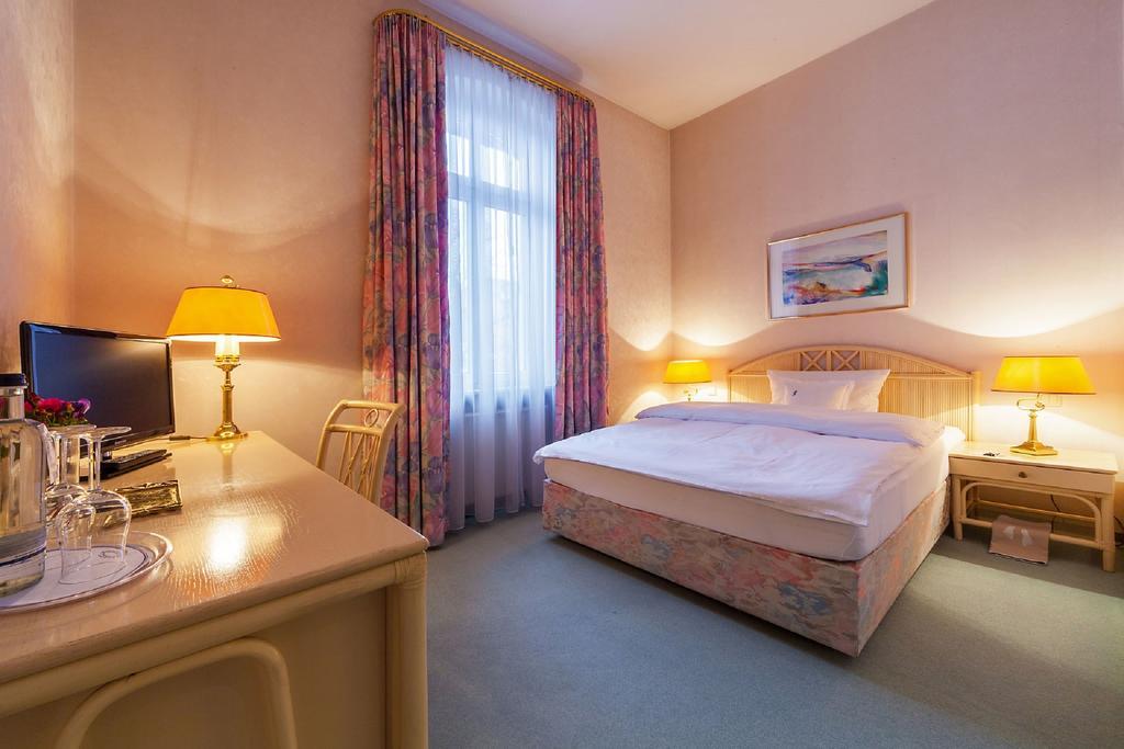 Hotel Residenz Joop Magdeburgo Quarto foto